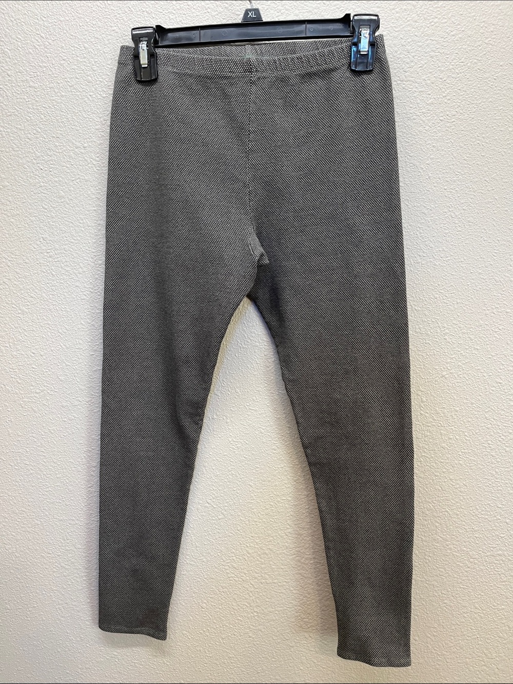 Cut loose Capri leggings size small